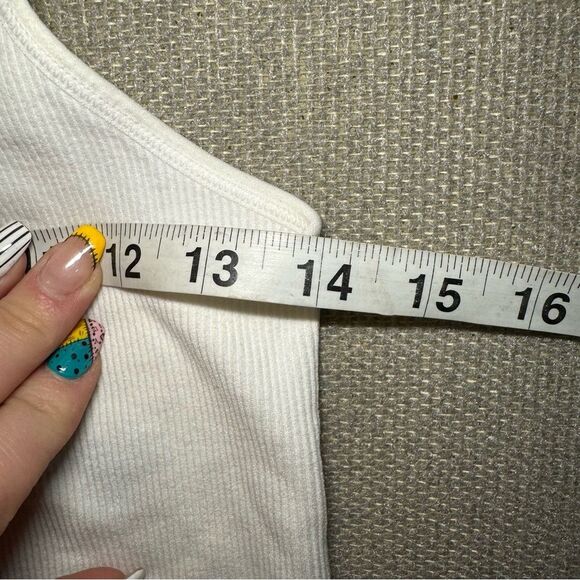 Bozzolo white halter crop top - Picture 4 of 5